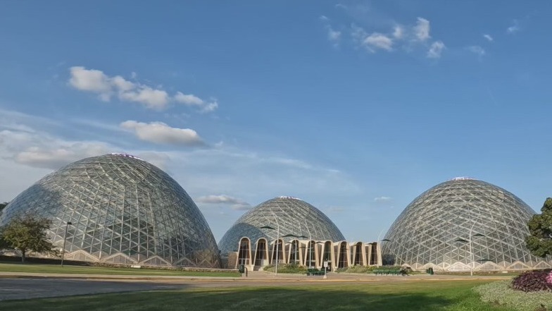 Vandalism closes Mitchell Park Domes